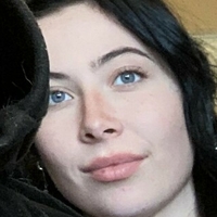 Queen G Nahé