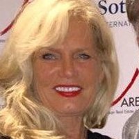 Randi Brooks Nahé