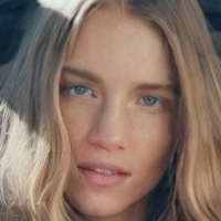 Rebecca Leigh Longendyke Nahé
