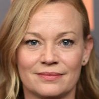 Samantha Mathis Nahé