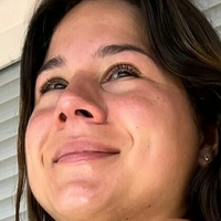 Sara White Nahé
