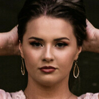 Savanah Thompson Nahé