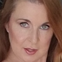Sharon Janney Nahé