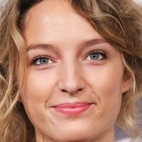 Stéphanie Crayencour Nahé