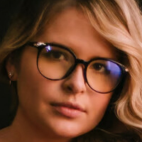 Stephanie Houston Nahé