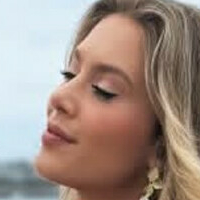 Sydney Segars Nahé