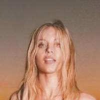 Sydney Sweeney Nahé