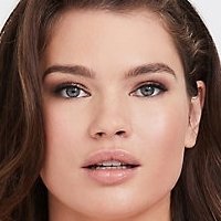 Tara Lynn Nahé
