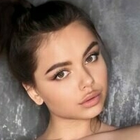 tisha_shy Nahé