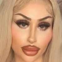 unholybarbie Nahé