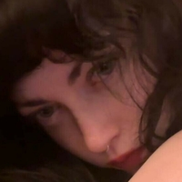 Violet Grohl Nahé