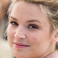 Virginie Efira Nahé