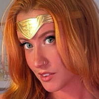 Wonder Woman Cosplay Nahé