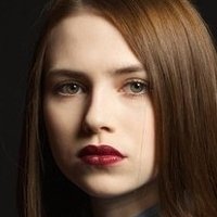 Yana Enzhaeva Nahé