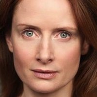 Zoe Telford Nahé